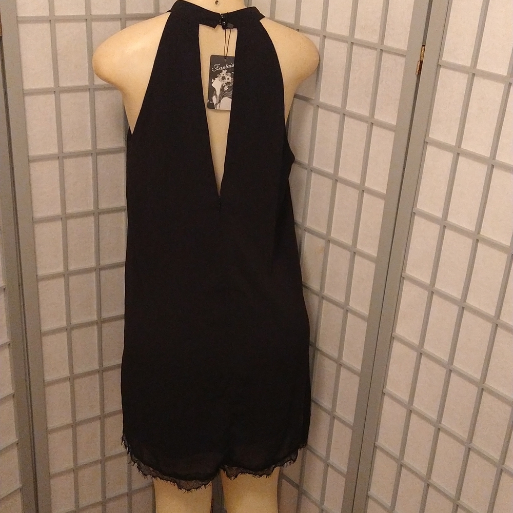 **Black sleek dress** - Picture 4 of 7